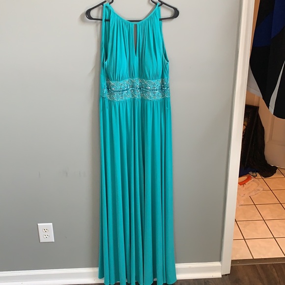Beautiful teal formal maxi dress - Picture 2 of 5
